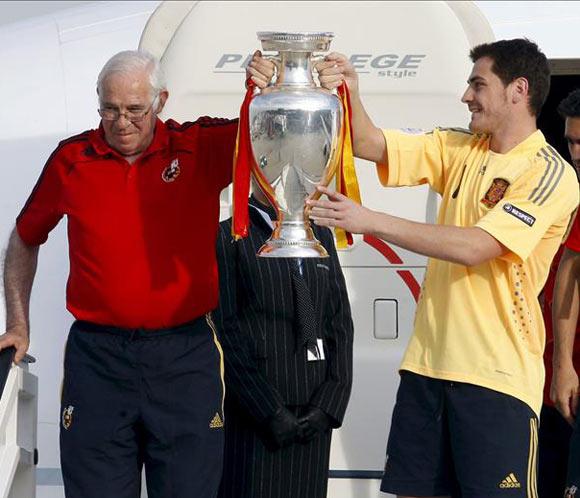 Luís Aragonés. Con Iker Casillas en la Eurocopa.